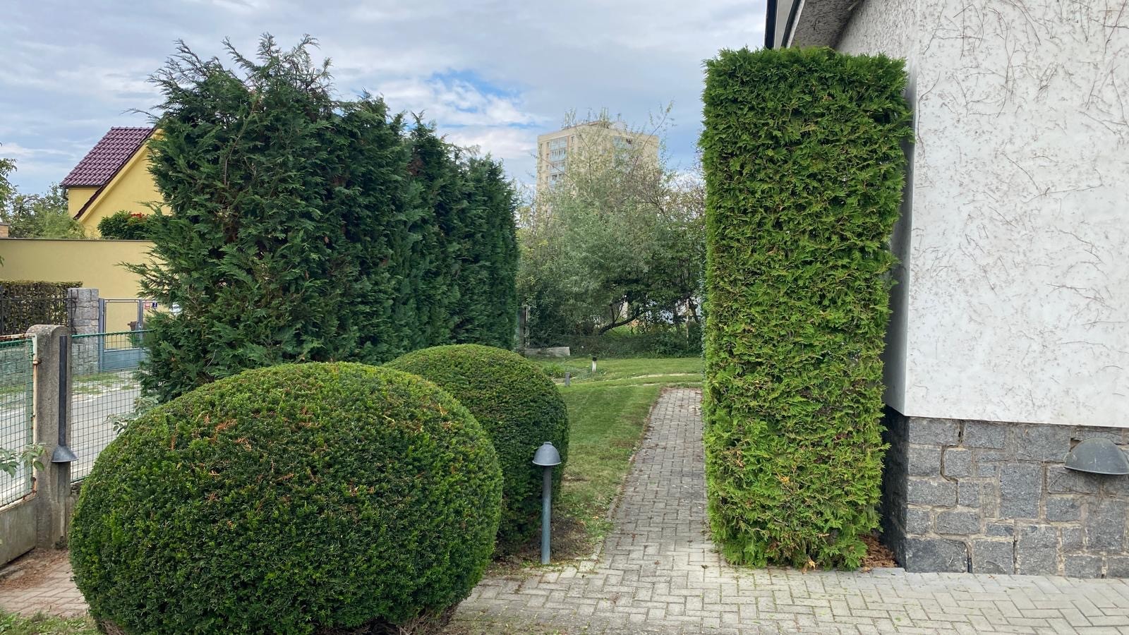 Realizace posezení a terasy – Zahrady Véra