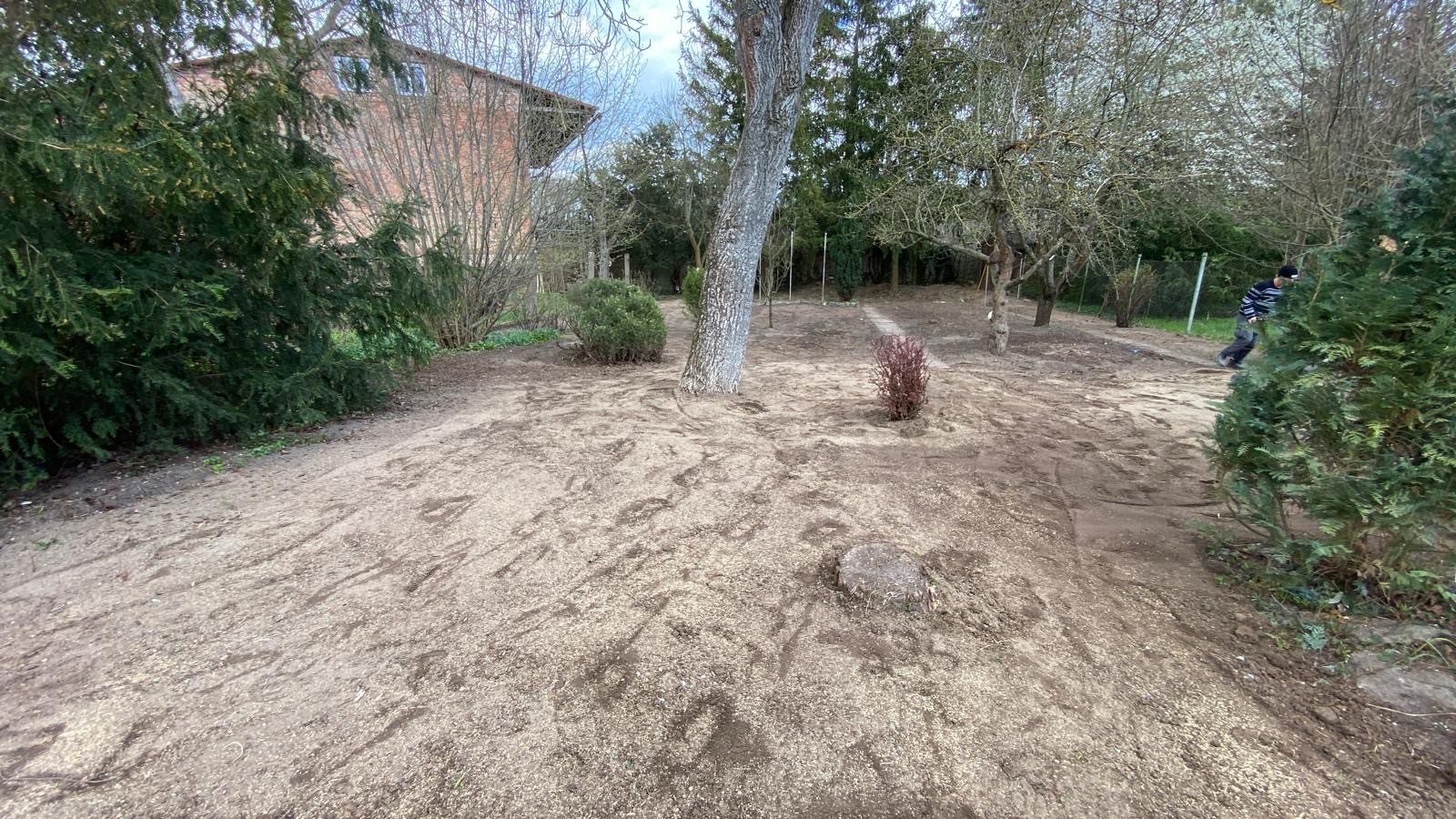 Údržba trávníků a keřů – Zahrady Véra